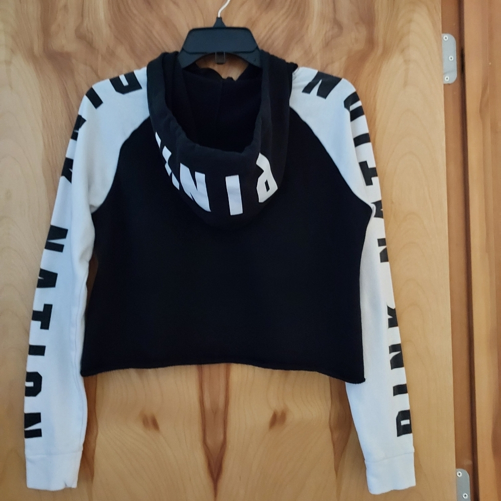 Pink brand hoodie - Picture 2 of 8